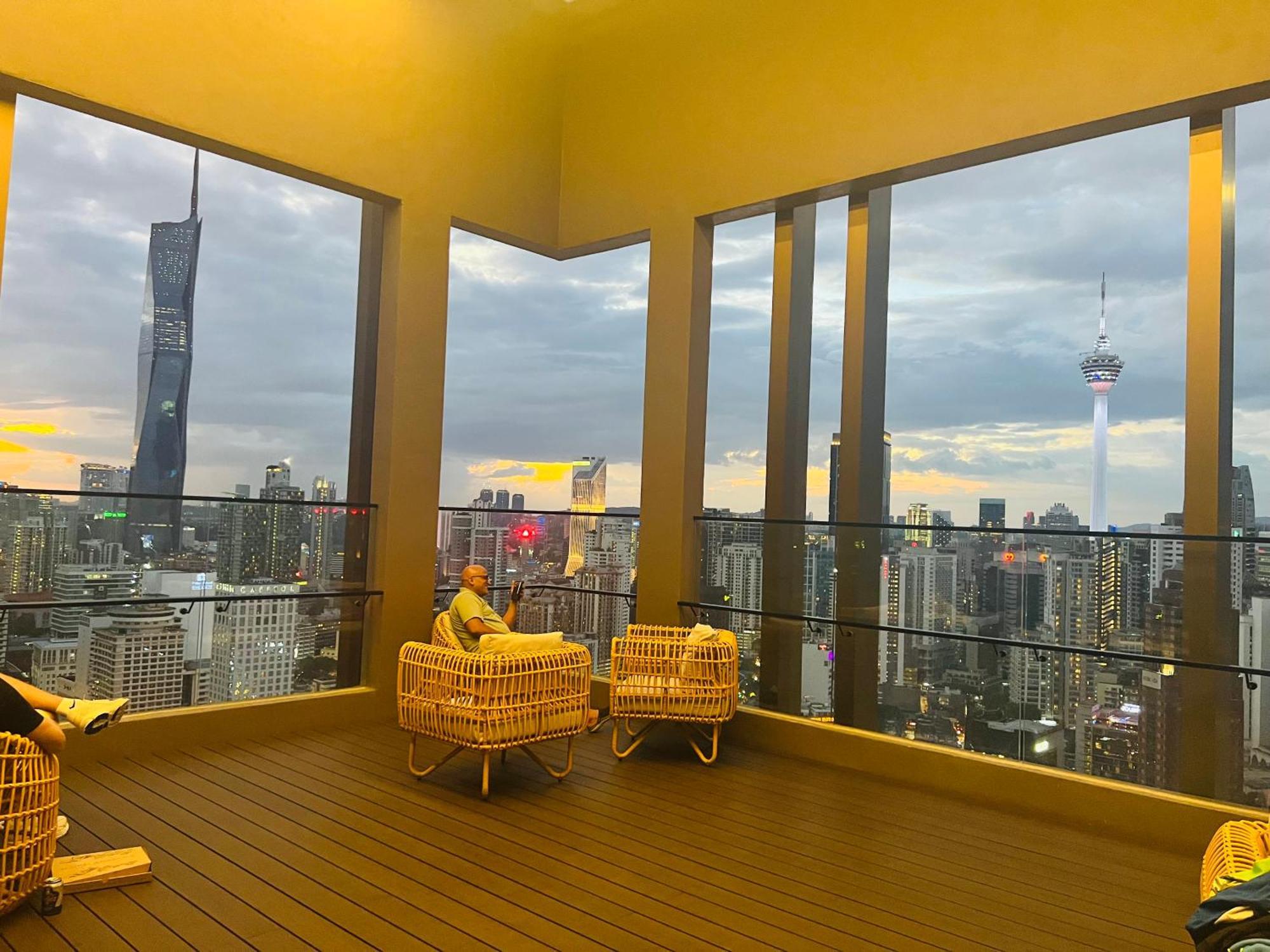 Popular Suites At Axon Residence Klcc Куала Лумпур Екстериор снимка